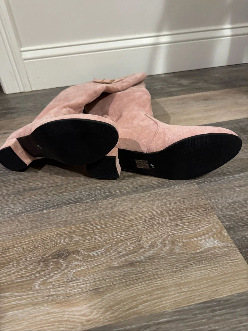 Women’s Knee-High Suede Boots in Blush with Gold Buckle 41EU 9US